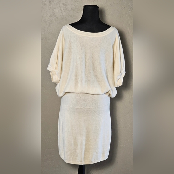[EXPRESS] Cream Tunic/Dress 《L》Ultra Soft ☆ Scoop Neck ☆ Puff Sleeve ☆ … - Picture 6 of 16